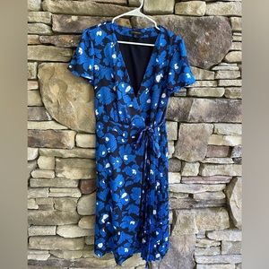 Banana Republic wrap dress, size M